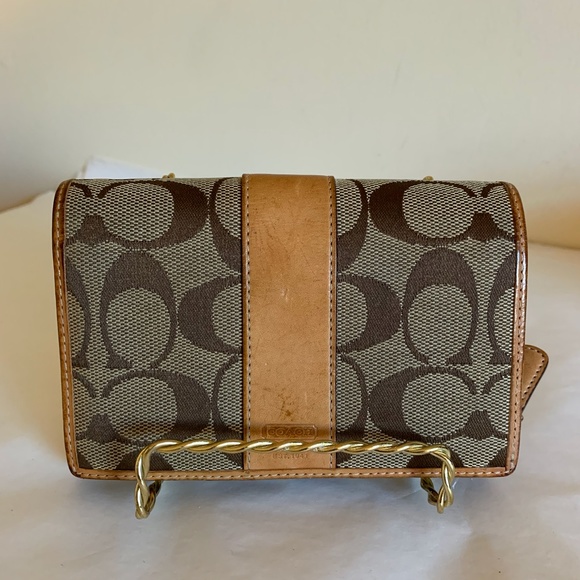 Coach Handbags - COACH Trifold British Tan/Khaki Wallet EUC!
